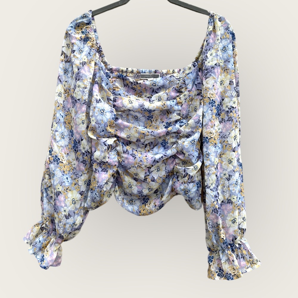 Pleione Floral Cropped Blouse